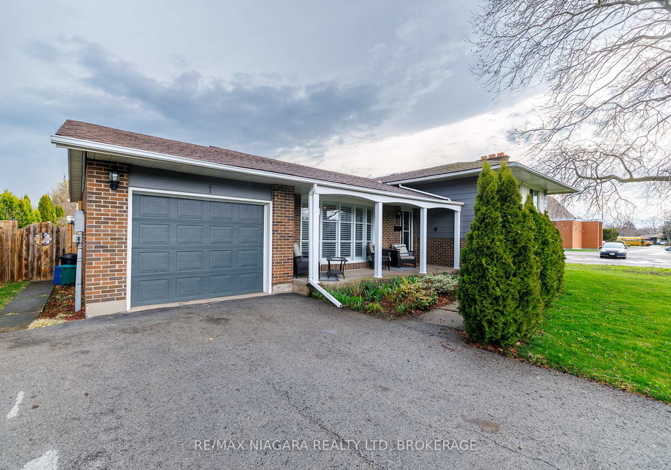 1-royal-henley-boulevard-st-catharines-ontario-x12999410