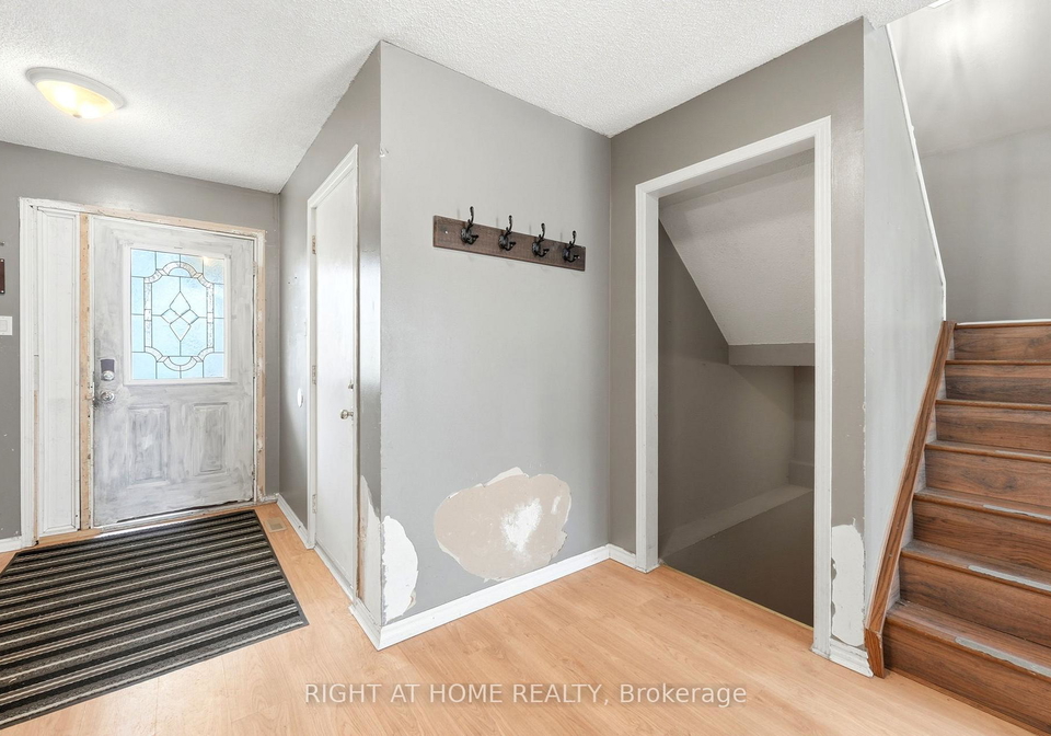 32-bowcott-crescent-london-east-ontario-x12999440