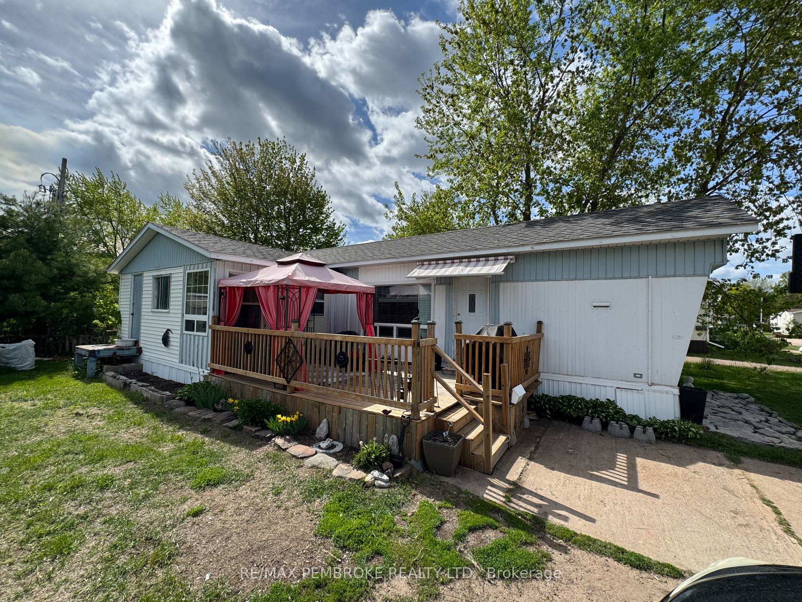 72-pinehurst-estates-petawawa-ontario-x12999770