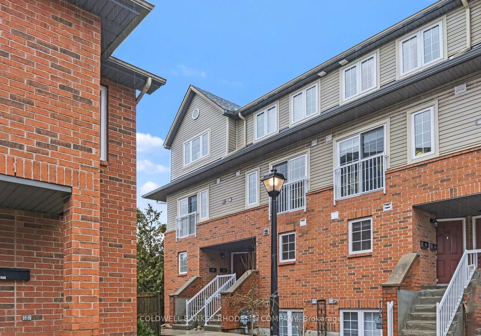 60-mayflower-private-ottawa-ontario-x12999816
