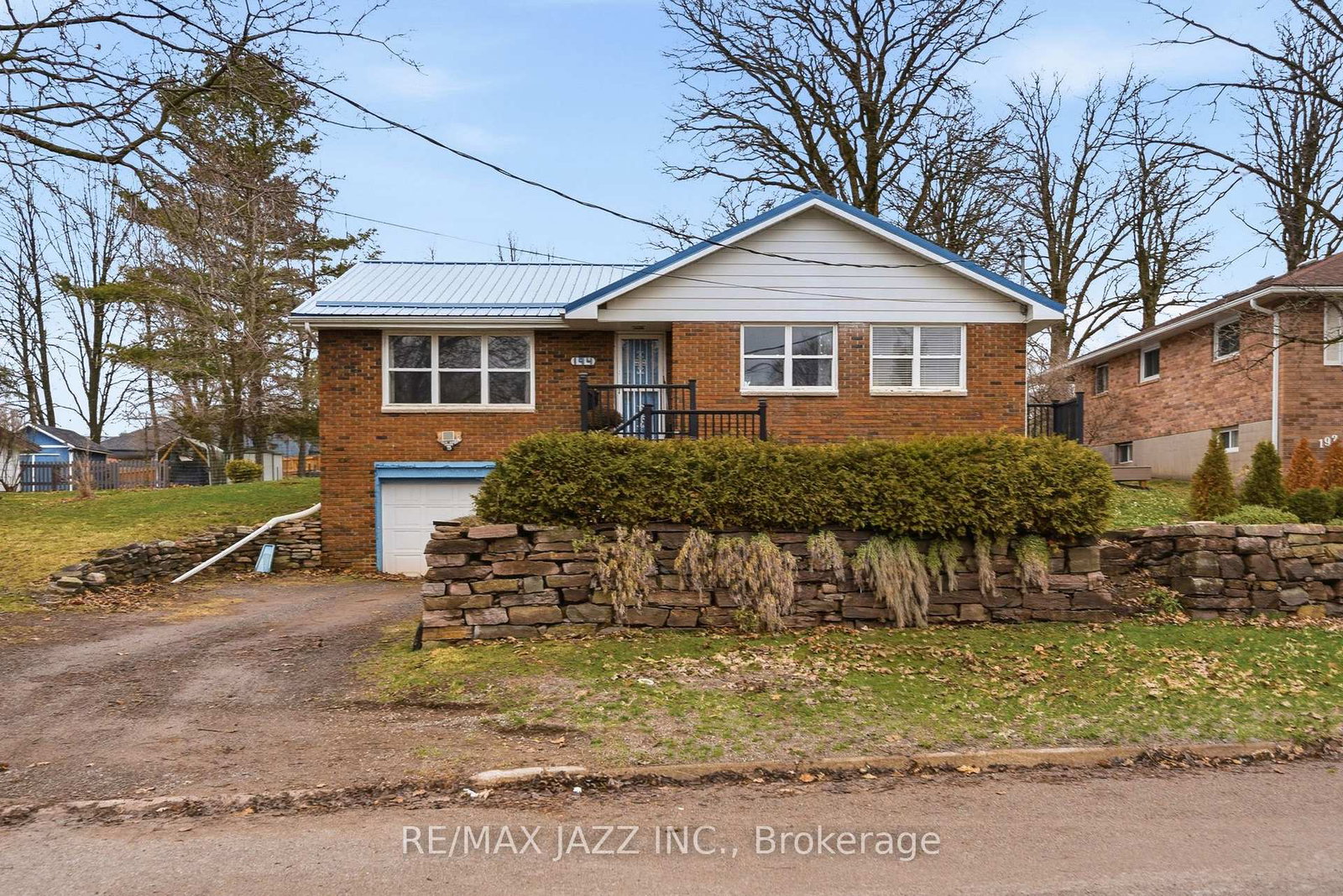 194-st-lawrence-street-w-centre-hastings-ontario-x13000018