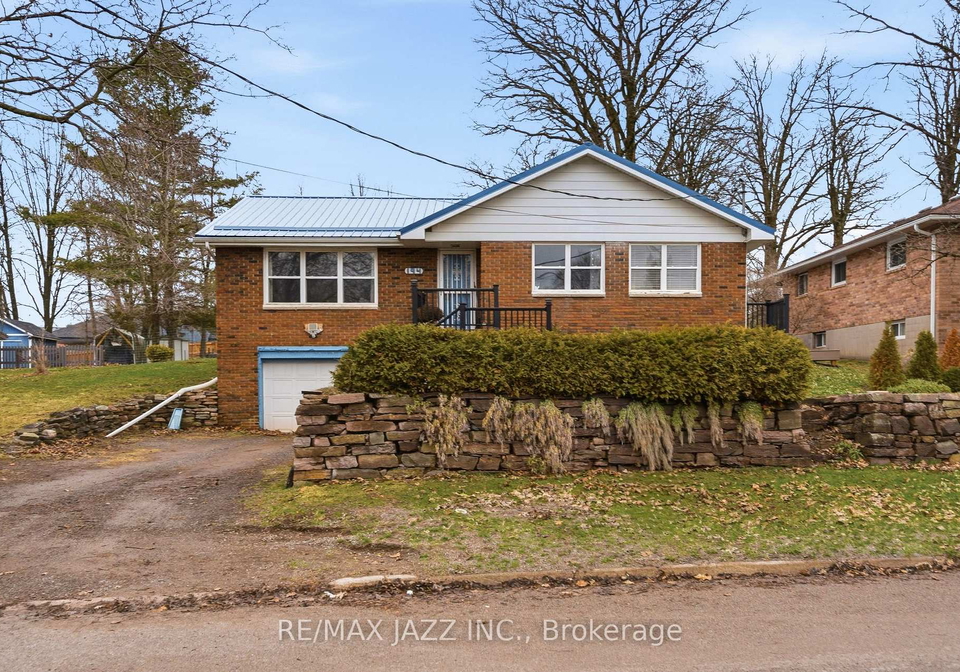 194-st-lawrence-street-w-centre-hastings-ontario-x13000018