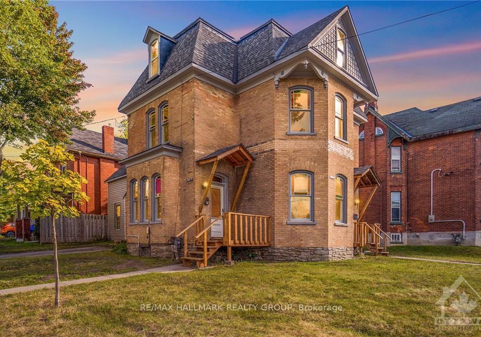 42-church-street-w-smiths-falls-ontario-x13000088