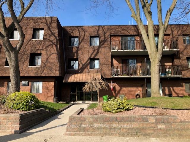 225-campus-parkway-chatham-kent-ontario-x13000210
