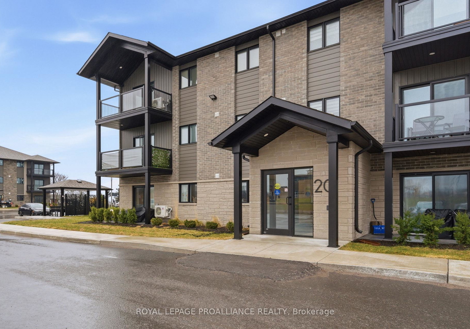 20-hillside-meadow-drive-quinte-west-ontario-x13000212