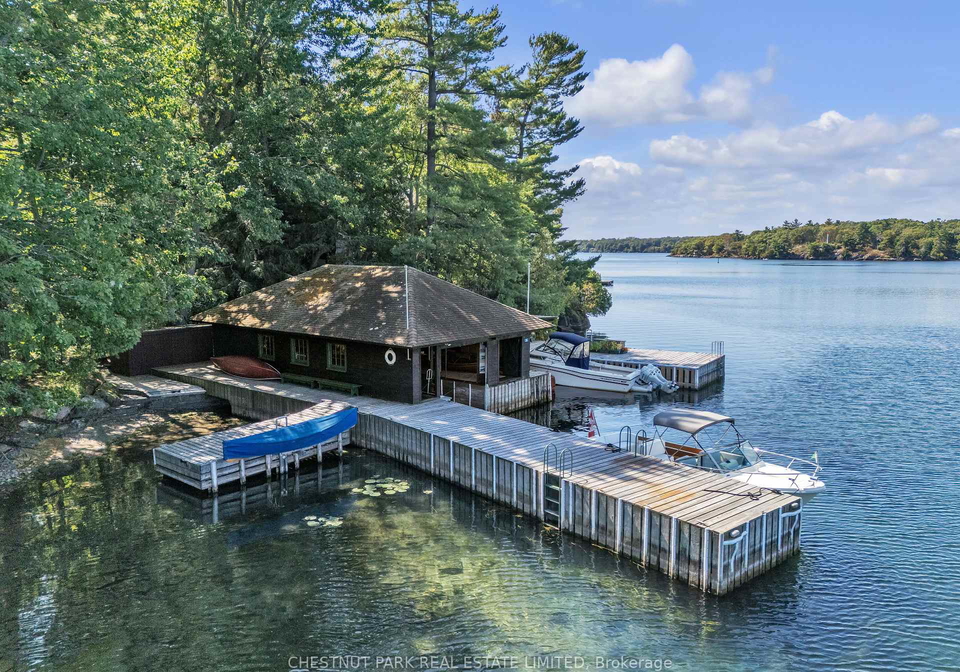 36-bostwick-island-front-of-leeds-seeleys-bay-ontario-x13000244