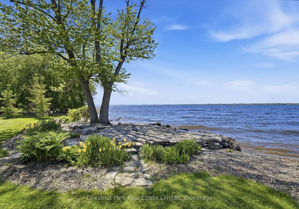 3587-county-road-7-prince-edward-county-ontario-x13000410
