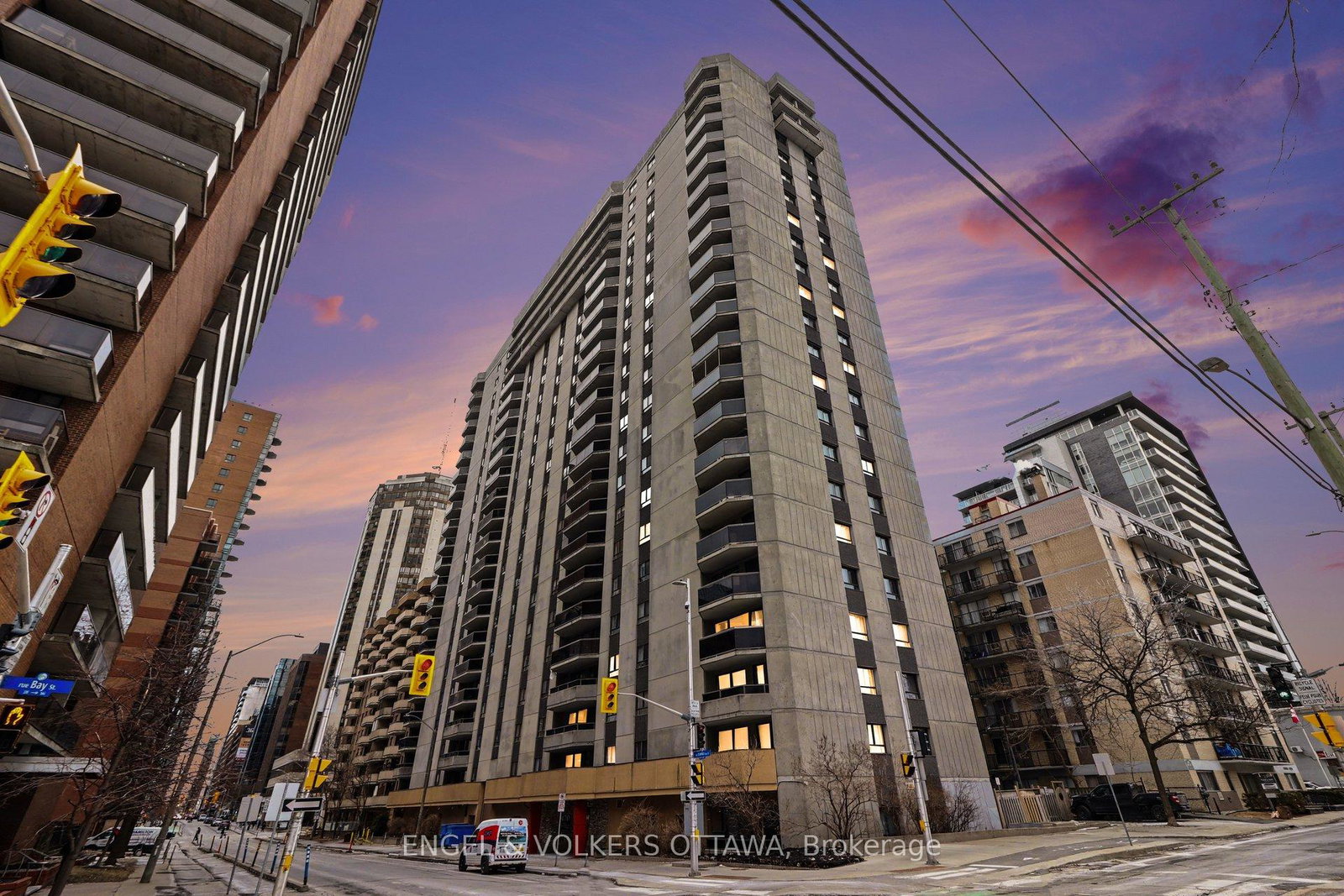 470-laurier-avenue-w-ottawa-ontario-x13000670