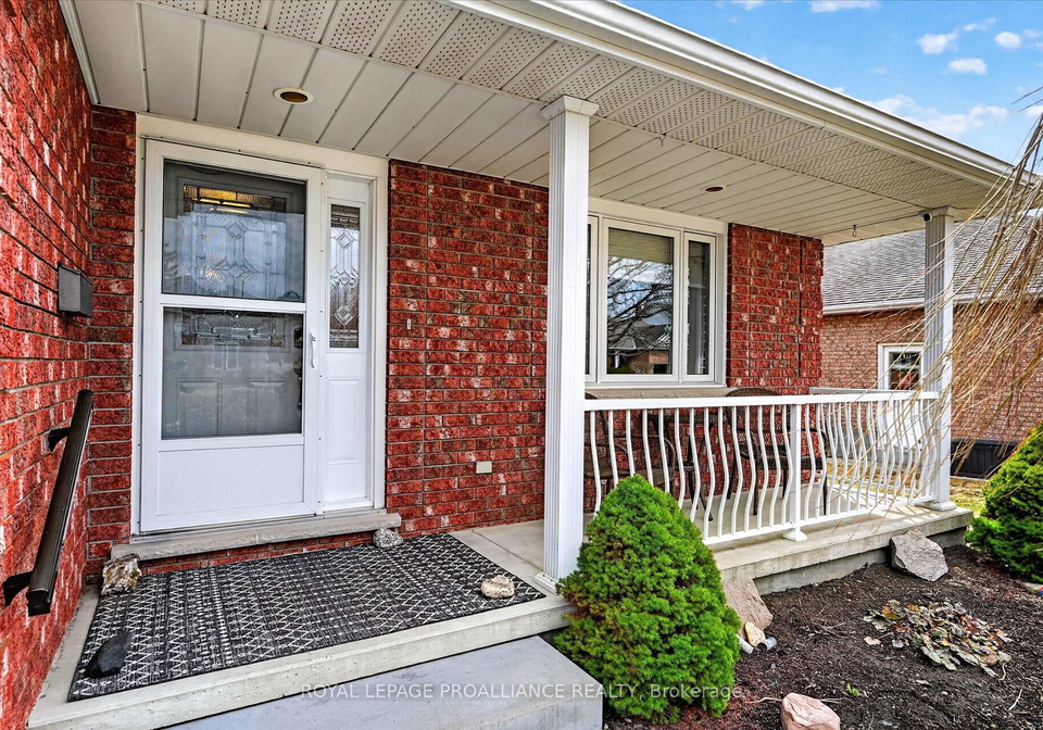 1426-glenforest-crescent-peterborough-ontario-x13000980