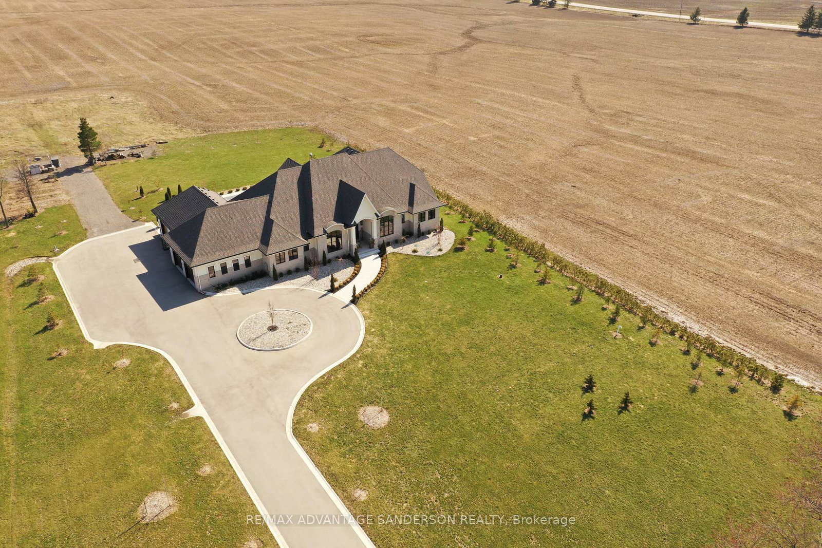 13419-thirteen-mile-road-middlesex-centre-ontario-x13001056