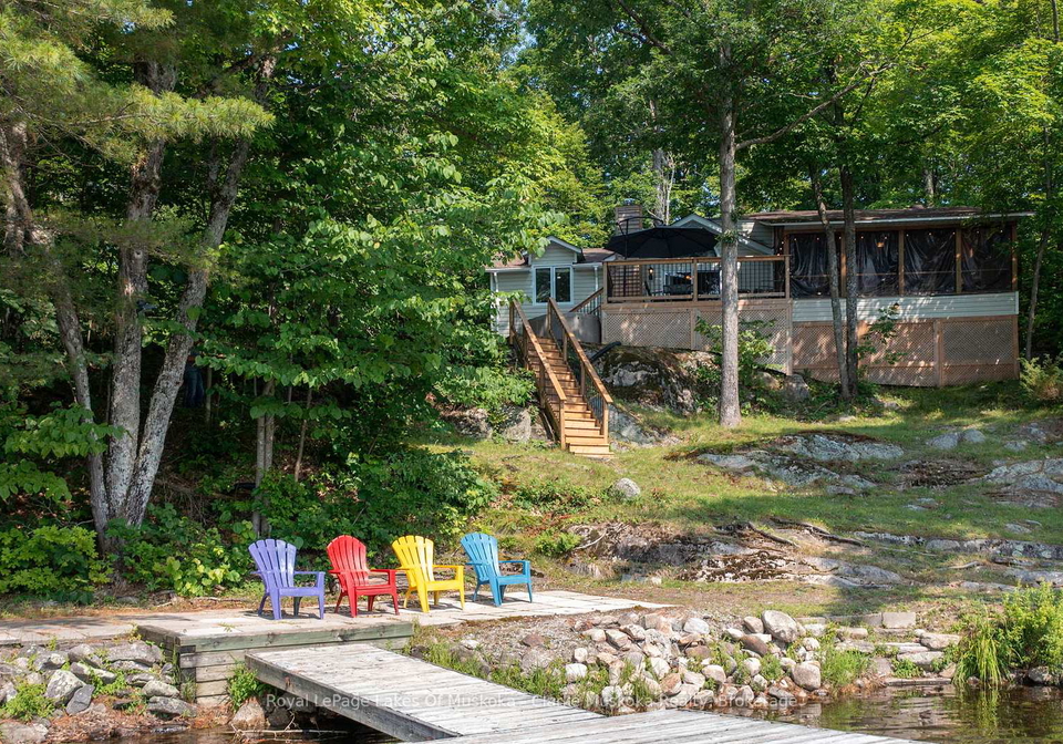 27-joyce-lane-the-archipelago-ontario-x13001798