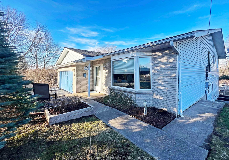 16-macklaim-drive-parry-sound-ontario-x13001828