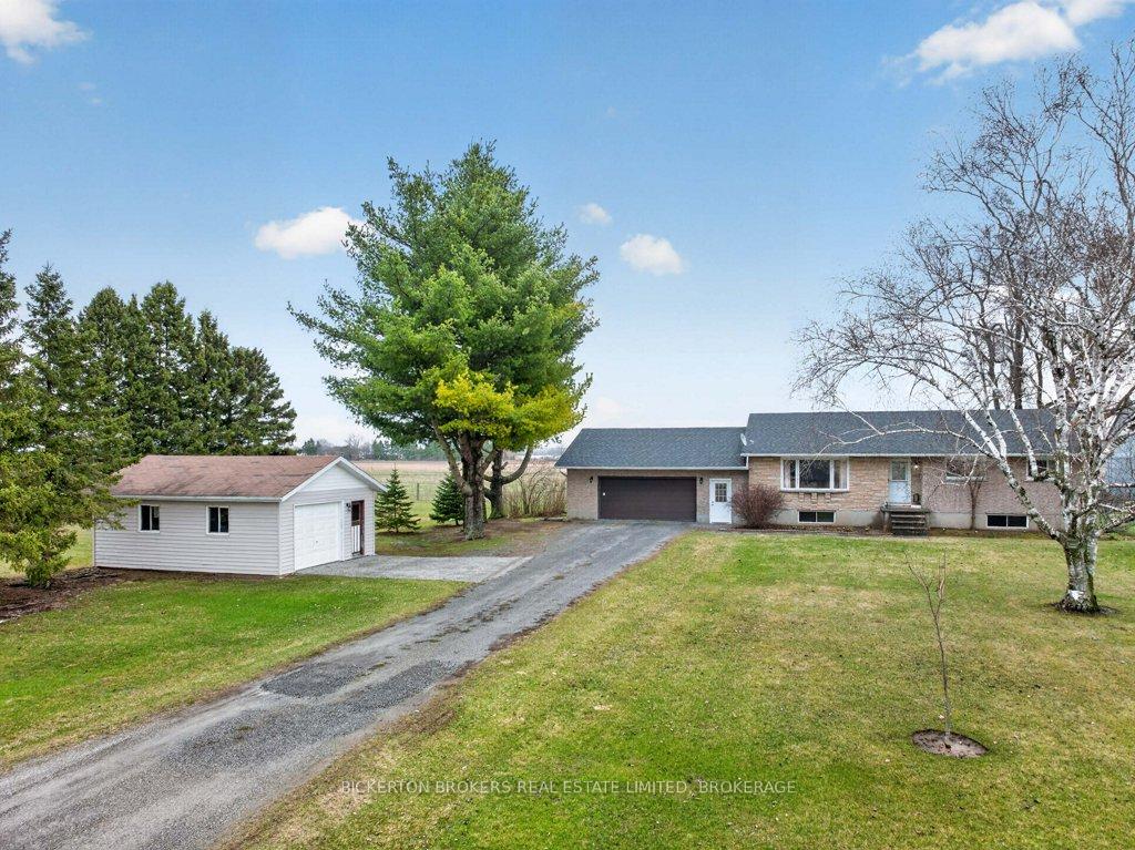 3633-boundary-aka-archie-mccalpin-road-front-of-leeds-seeleys-bay-ontario-x13002348