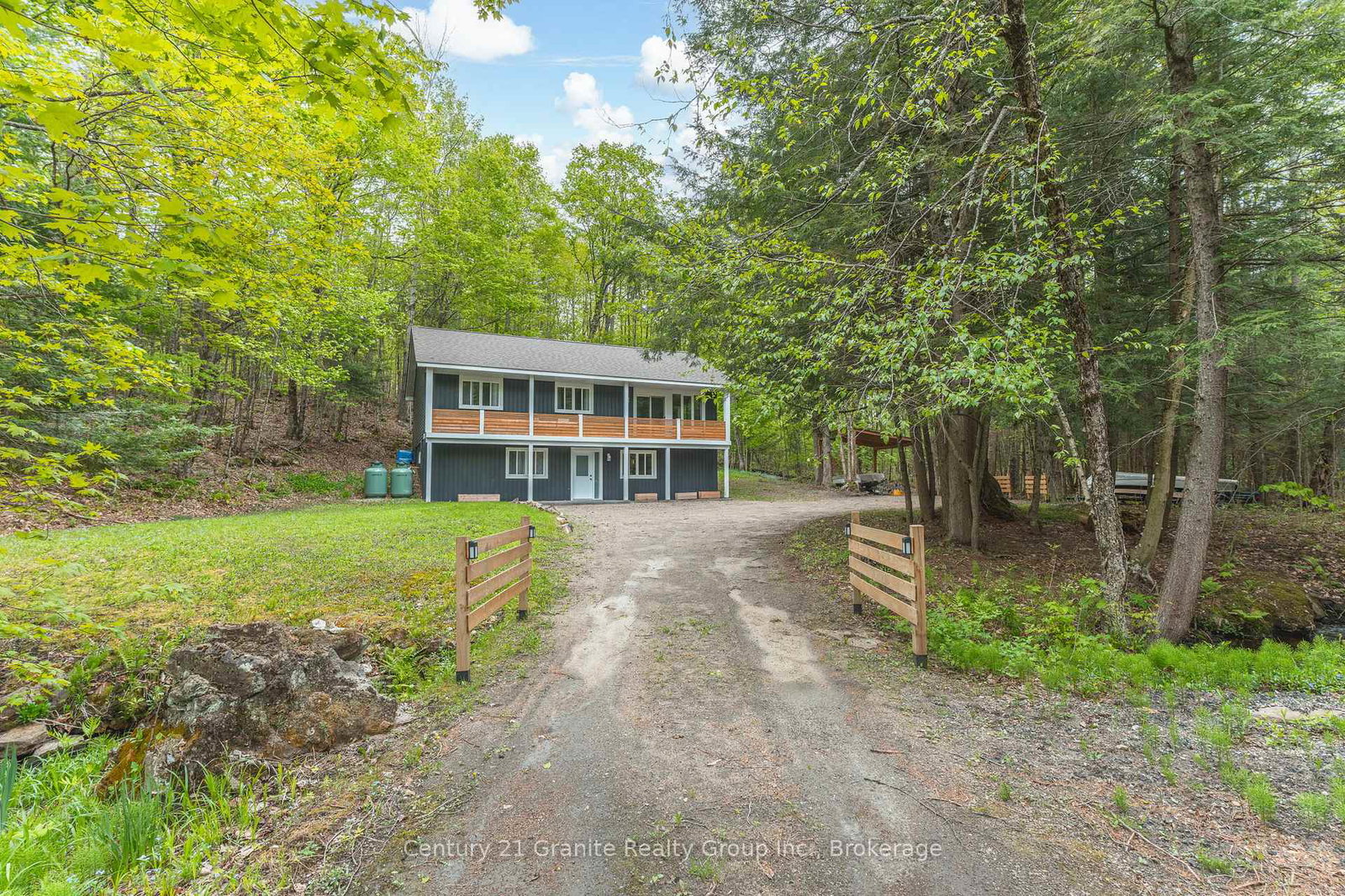 7032-county-road-121-minden-hills-ontario-x13002474