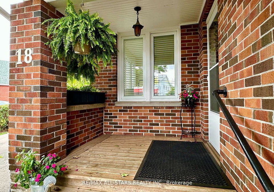 18-joseph-street-kawartha-lakes-ontario-x13002556