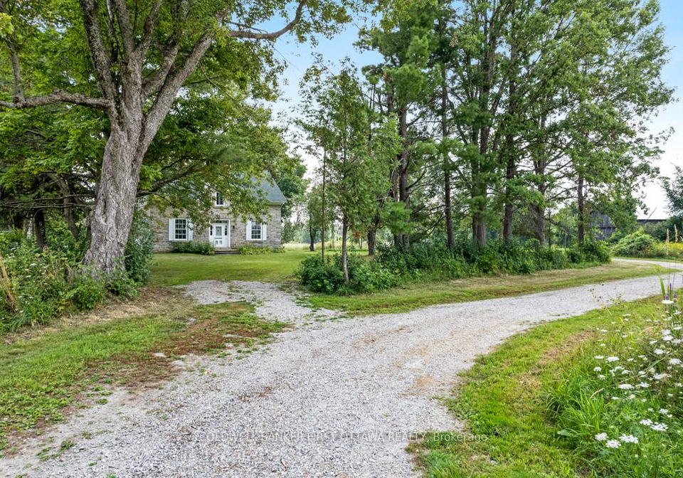 2565-christie-lake-road-tay-valley-ontario-x13002580