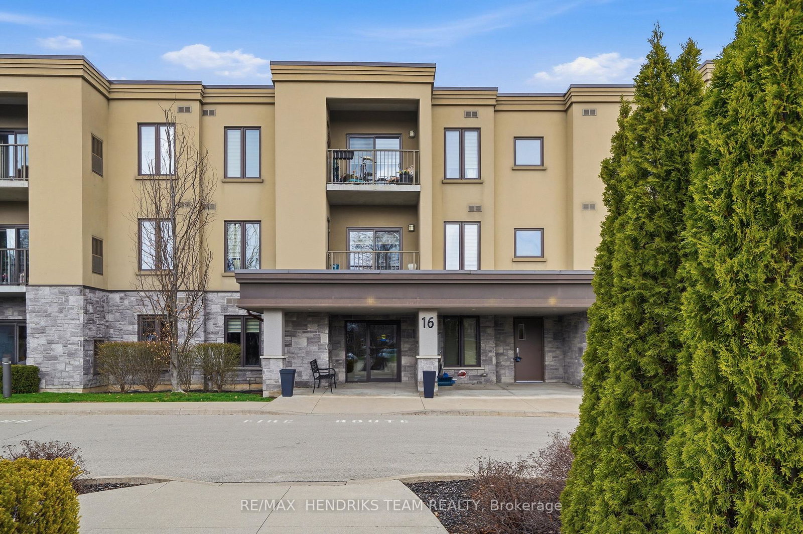 16-sullivan-avenue-thorold-ontario-x13002598