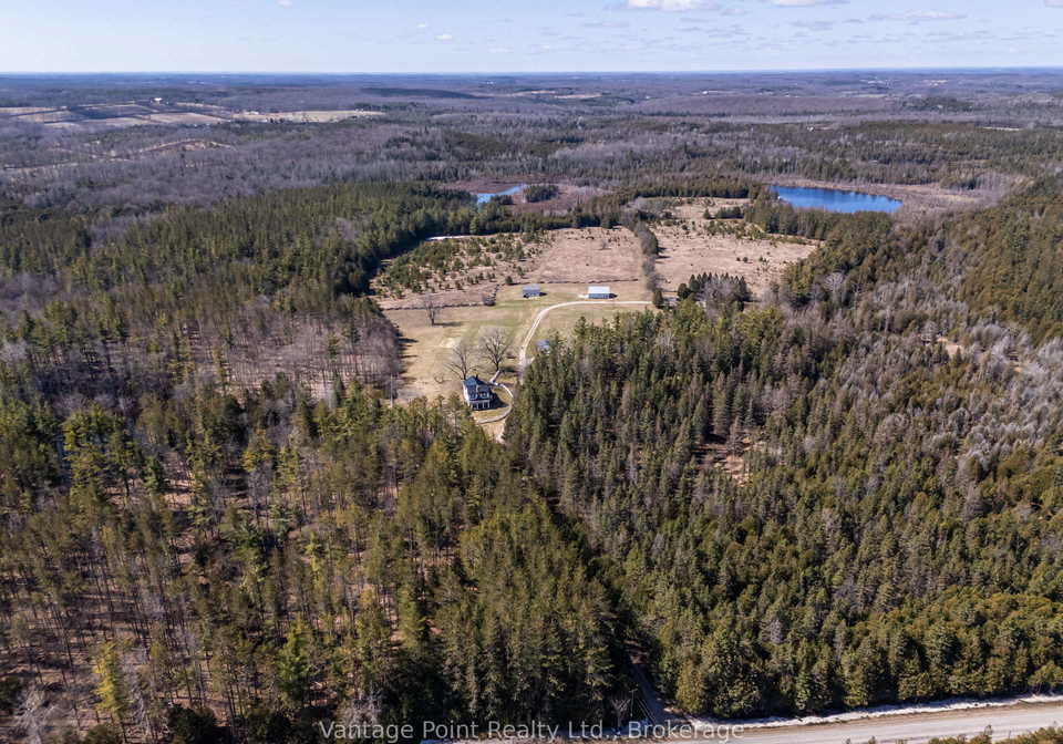 716612-west-back-line-chatsworth-ontario-x13002896