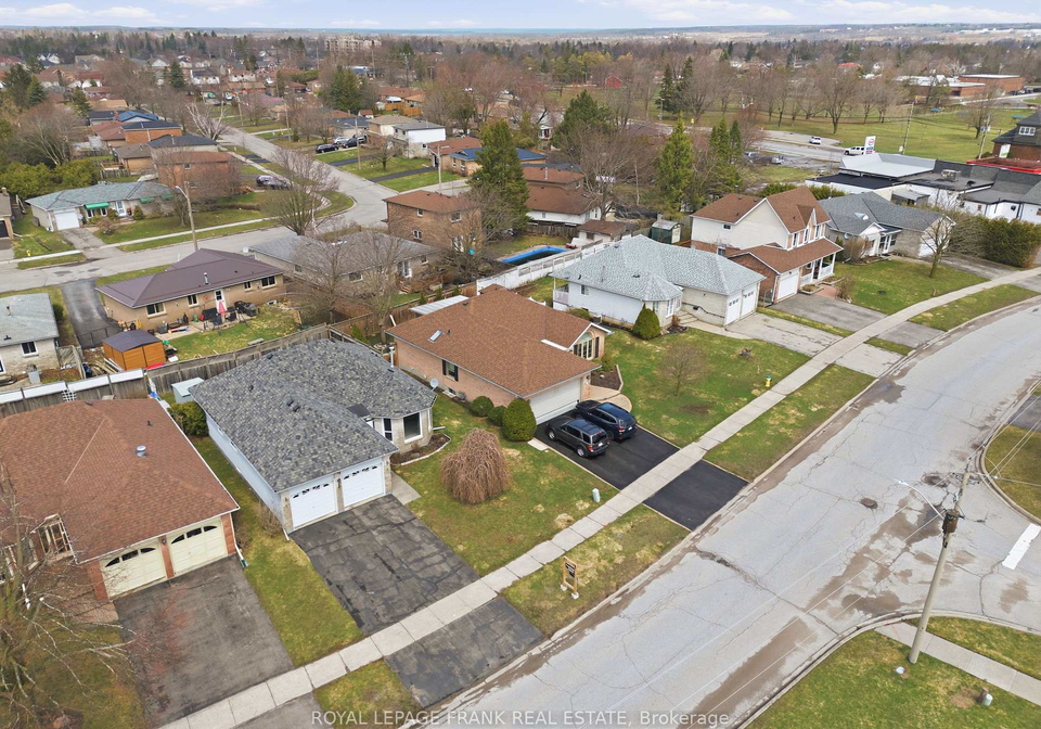 168-elgin-street-e-kawartha-lakes-ontario-x13003034