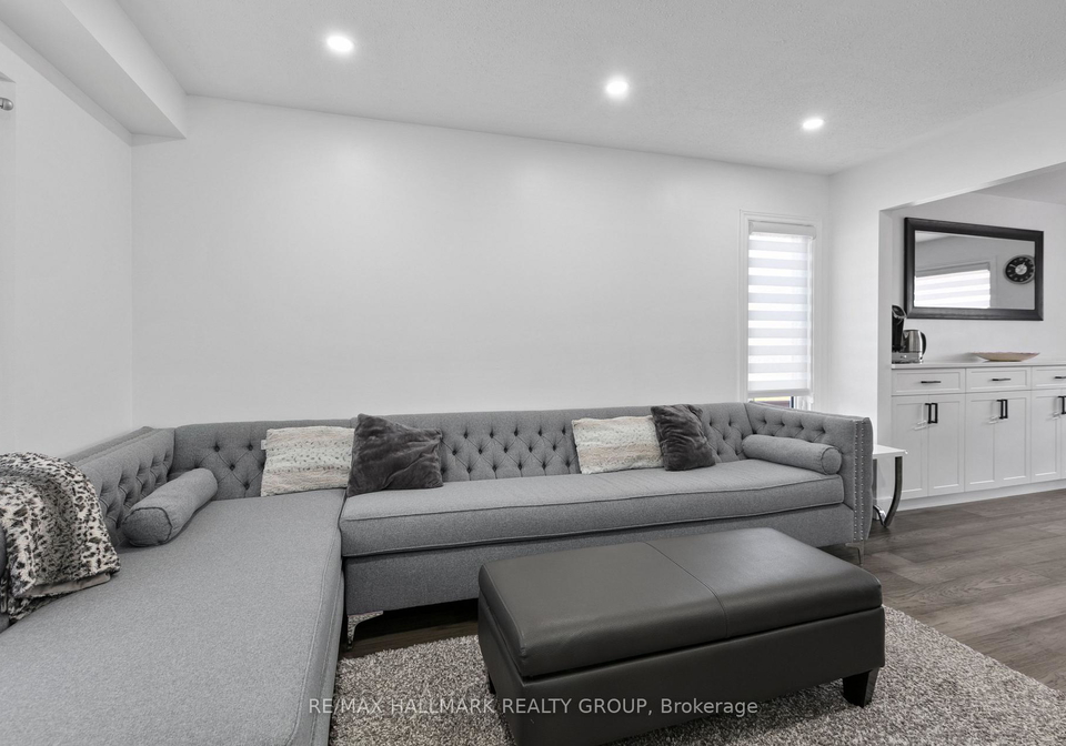 2-newport-crescent-ottawa-ontario-x13003254