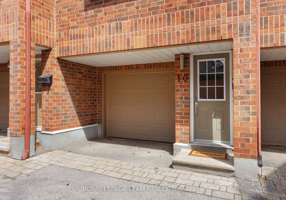 10-cornerstone-private-ottawa-ontario-x13003552