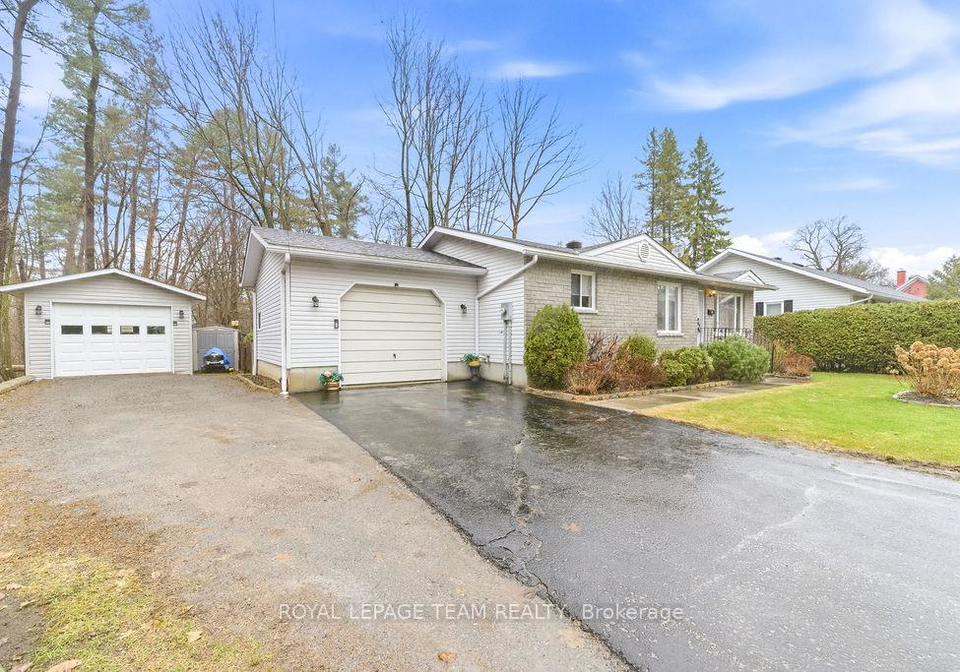 40-pine-avenue-renfrew-ontario-x13003844