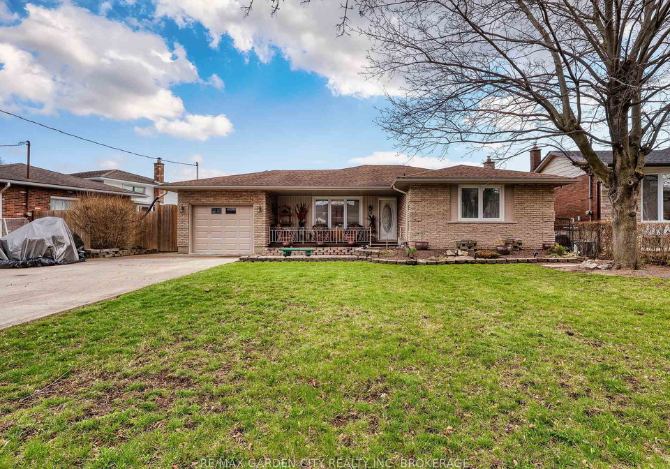 30-glenview-avenue-st-catharines-ontario-x13004036