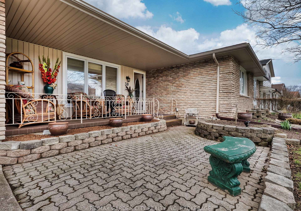 30-glenview-avenue-st-catharines-ontario-x13004036