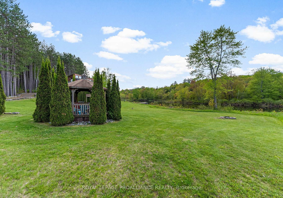 16-beaver-creek-lane-tudor-and-cashel-ontario-x13004098