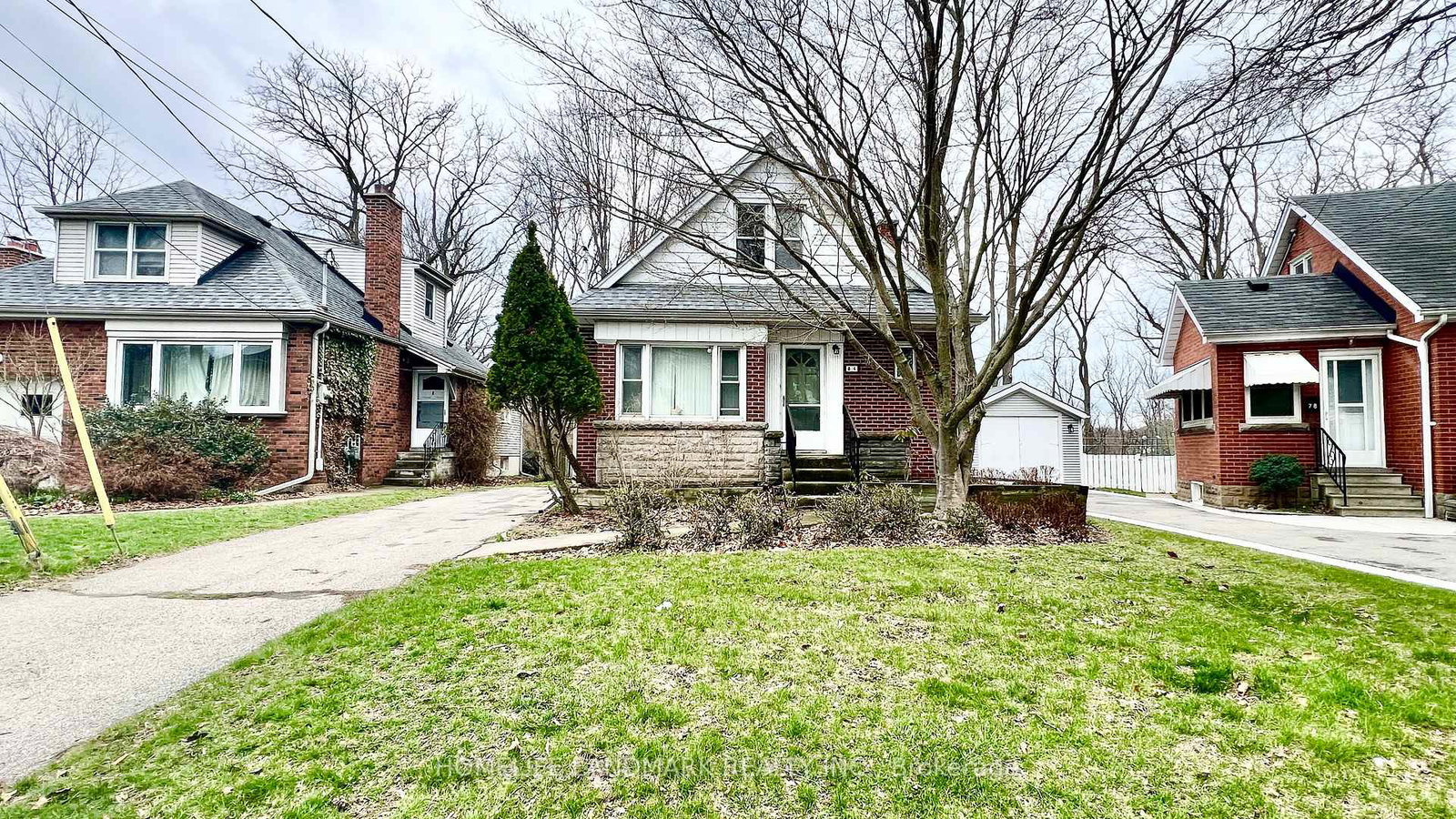 84-binkley-crescent-hamilton-ontario-x13004516