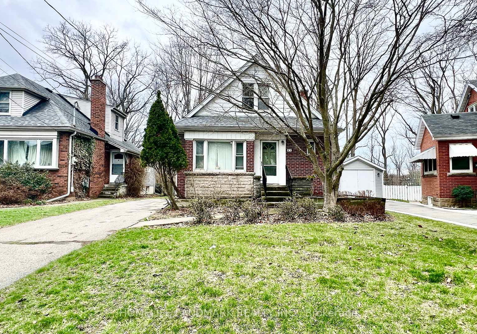 84-binkley-crescent-hamilton-ontario-x13004516