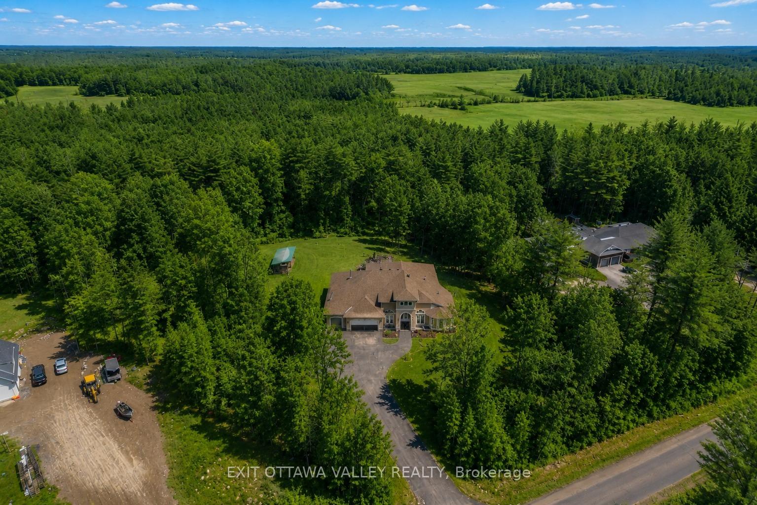 740-walford-road-laurentian-valley-ontario-x13004766