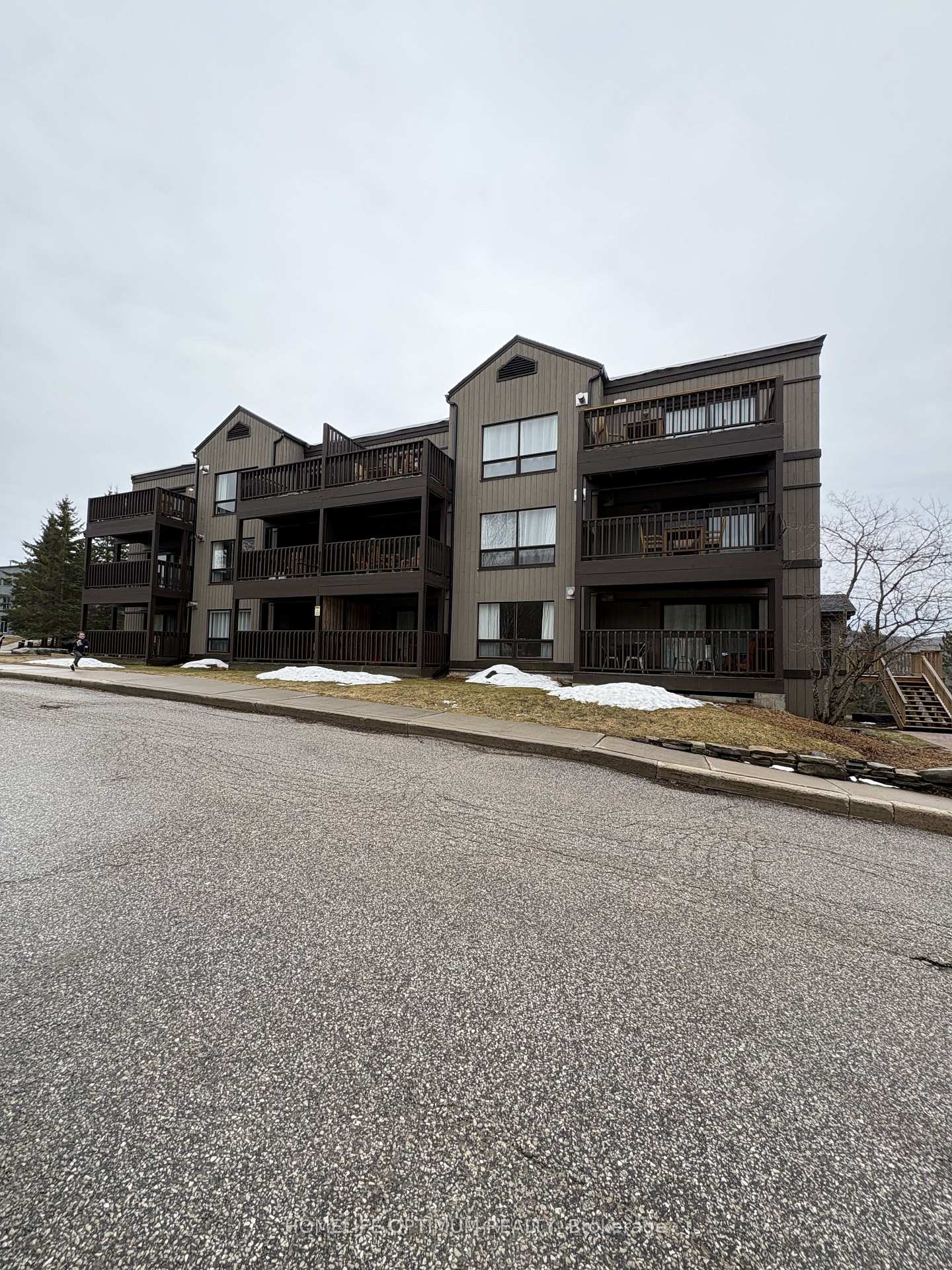 51-deerhurst-drive-huntsville-ontario-x13005124