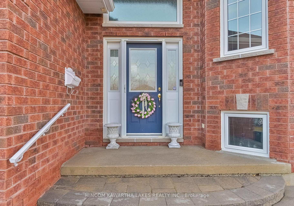 218-lorne-court-selwyn-ontario-x13005210