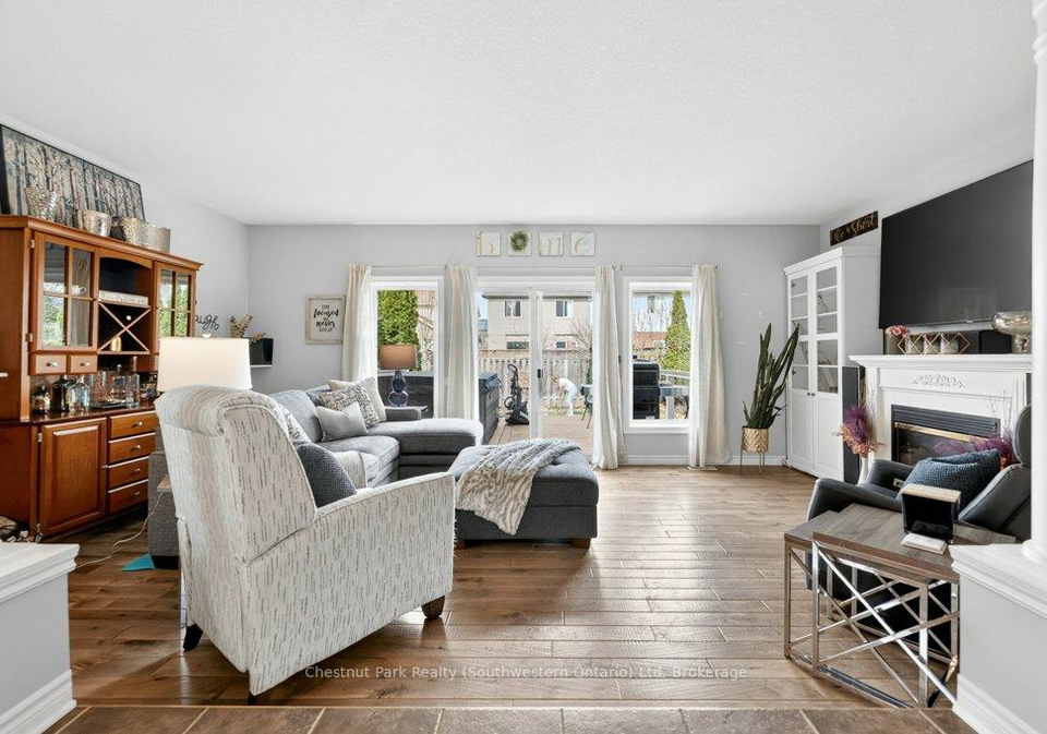 157-lynch-circle-guelph-ontario-x13005216