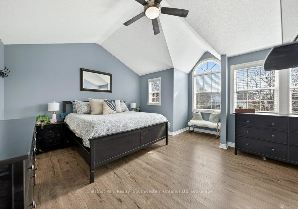 157-lynch-circle-guelph-ontario-x13005216