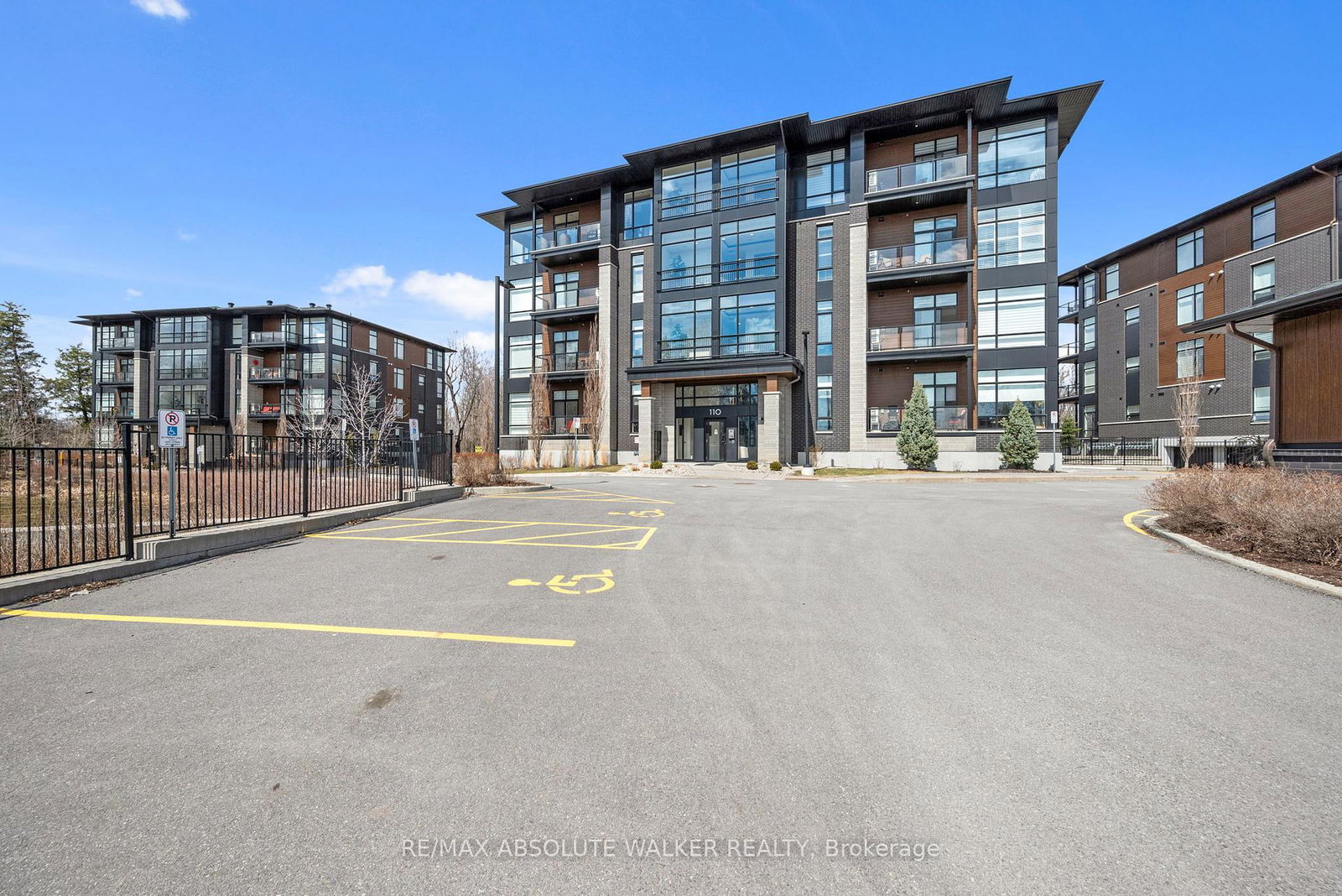 110-cortile-private-ottawa-ontario-x13005256