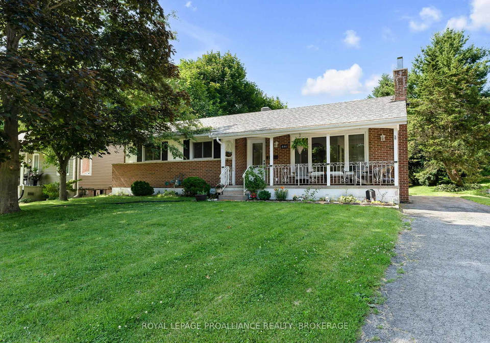 650-steel-street-gananoque-ontario-x13005312