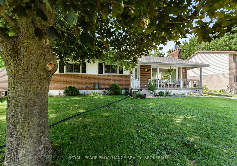 650-steel-street-gananoque-ontario-x13005312