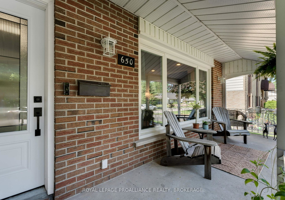 650-steel-street-gananoque-ontario-x13005312
