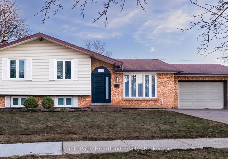 17-suncoast-drive-w-goderich-ontario-x13005554