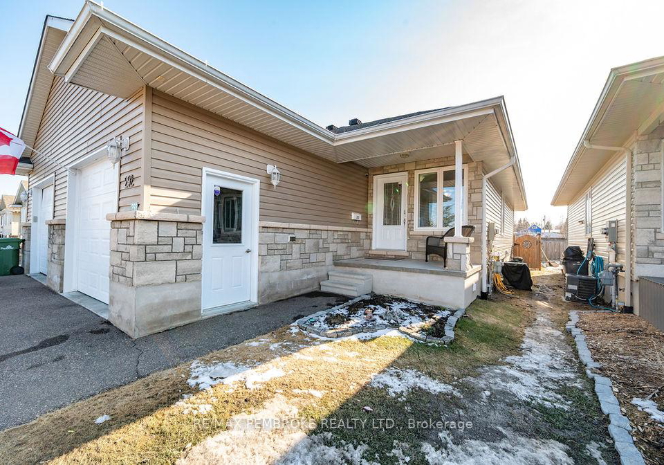 292-mckenzie-street-pembroke-ontario-x13005610