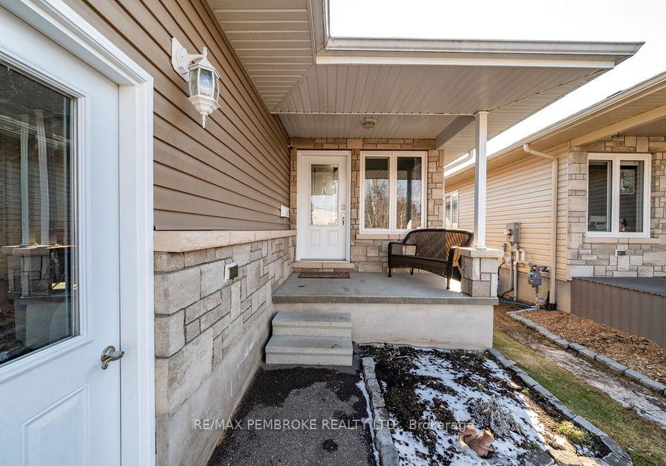 292-mckenzie-street-pembroke-ontario-x13005610