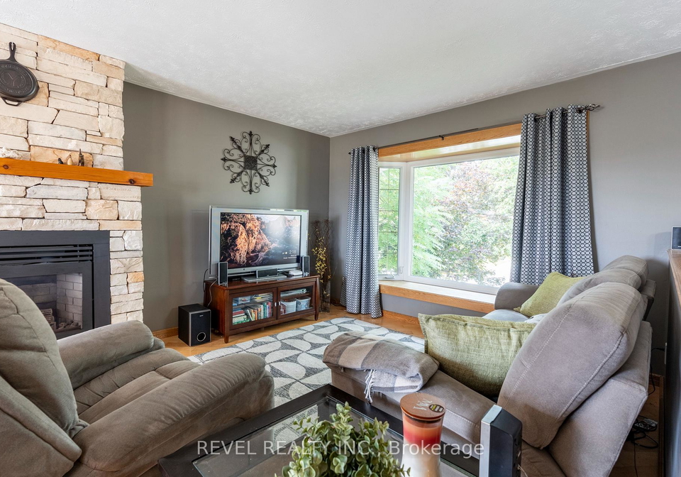 29-armstrong-crescent-grey-highlands-ontario-x13005804