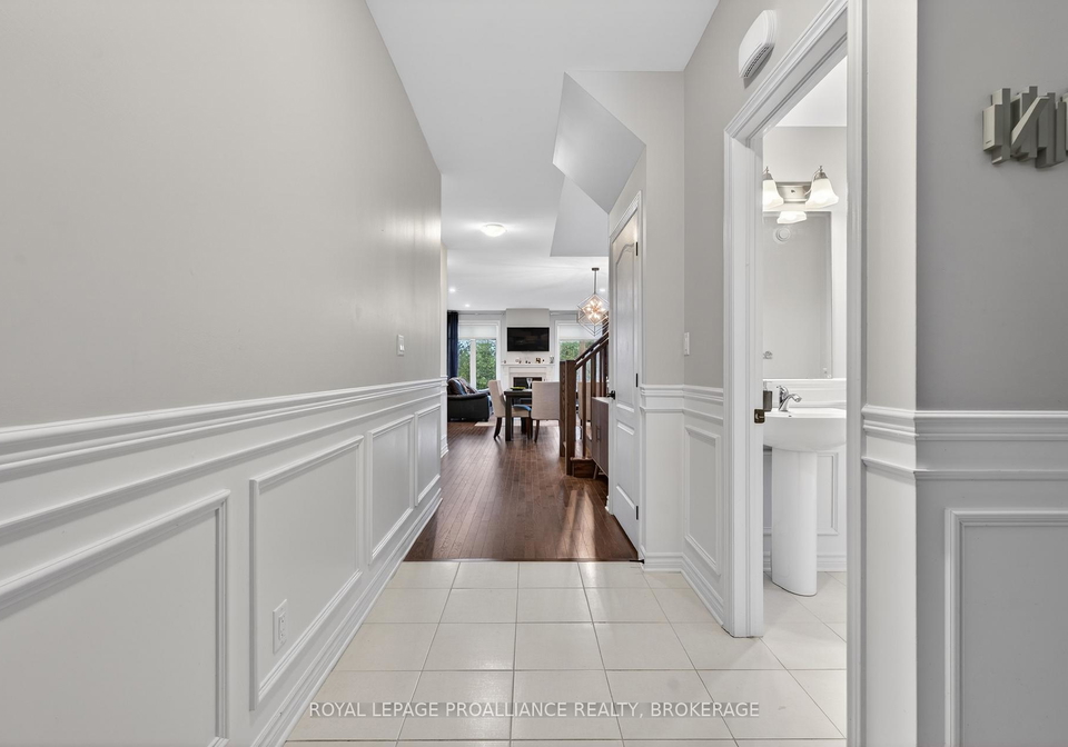 1372-monarch-drive-kingston-ontario-x13005828