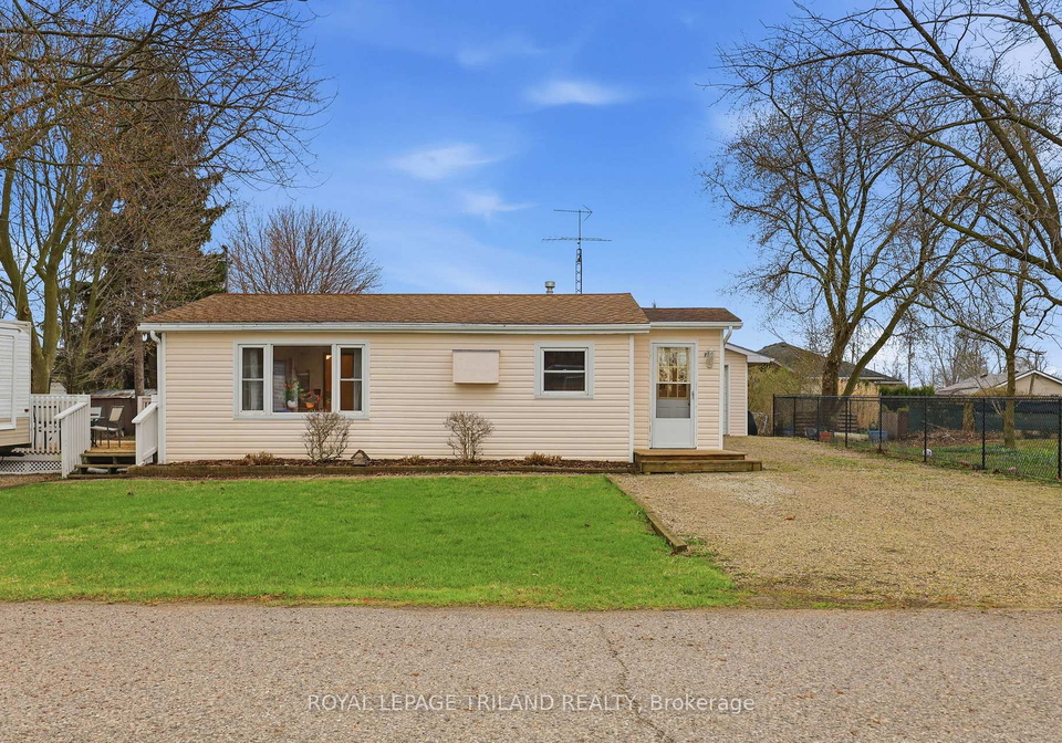 75-sherrard-street-lambton-shores-ontario-x13005936