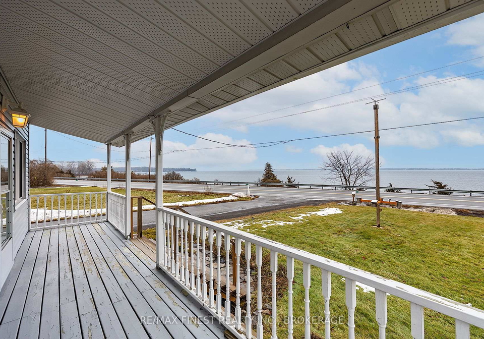 5157-bath-road-loyalist-ontario-x13006000