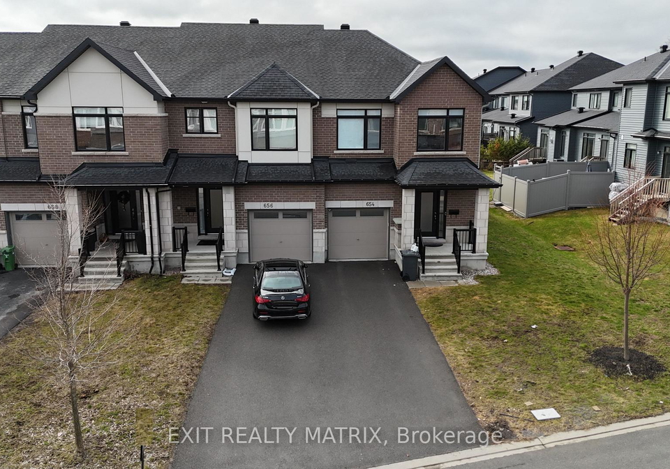 656-putney-crescent-w-ottawa-ontario-x13006052