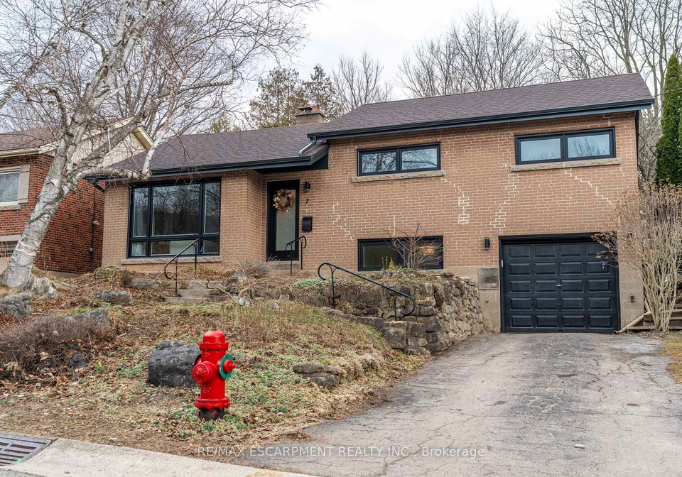7-glenmorris-drive-hamilton-ontario-x13006112