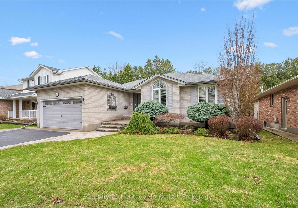 41-thomas-boulevard-centre-wellington-ontario-x13006128